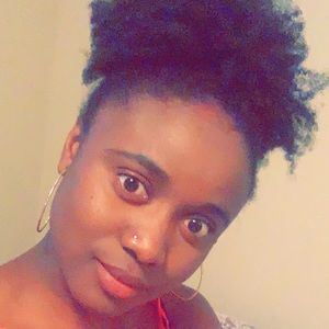 Meet your Posher, Fatoumata